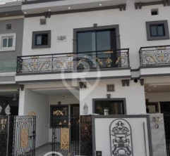 3.5 Marla brand new house for sale