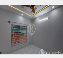 1 kanal upper portion for rent