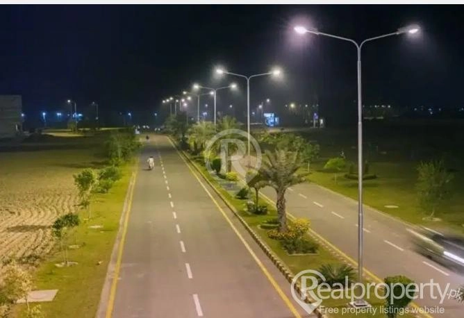 5 Marla Plot on 80'  Road Diamond Block 