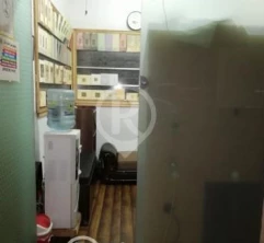 Shop Available for Rent - Ideal Location and Low Rent