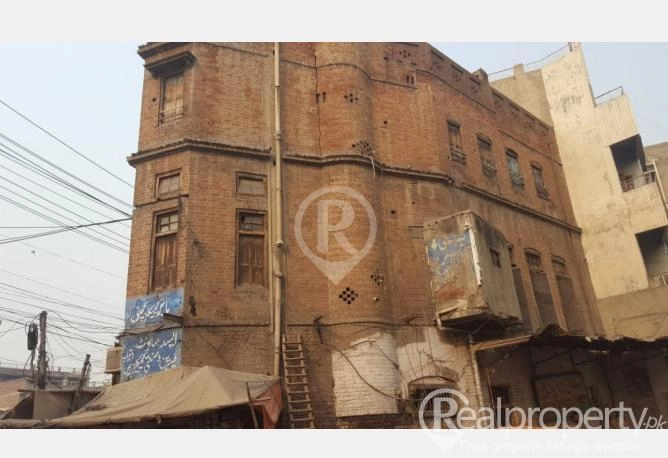 Commercial Building for Sale