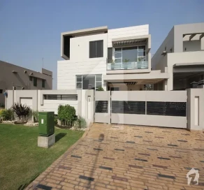 1 Kanal Royal Class Luxury Bungalow For Sale