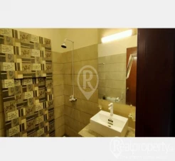 independent g+1 bungalow on 400 yards for rent in johar 