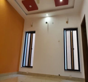 Five Marla Brand New Luxurious House for Sale