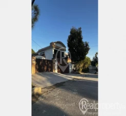 House for sale in F-8/4