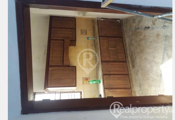 Wapda town 5 marla for rent upper portion 