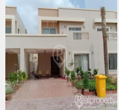 Beautiful villa on rent in bahria town
