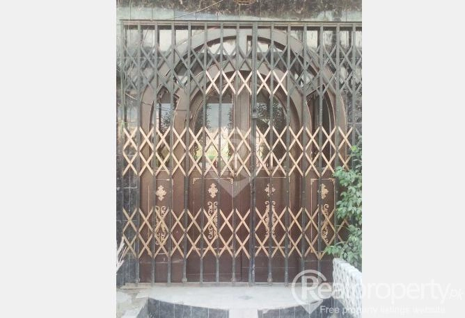 GROUND FLOOR INDEPENDENT PORTION AVAILABLE ON RENT