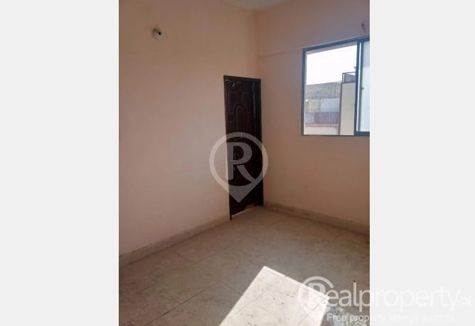 Flat For Sale at Dehli Colony