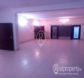 Gulberg MM Alam Road 1200 Sqft Office For Rent Best Location