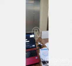 Shared office on rent