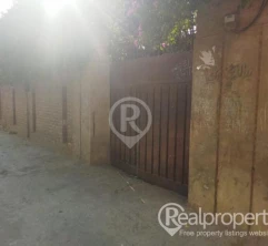 16 Marla Old Structure - Prime Location