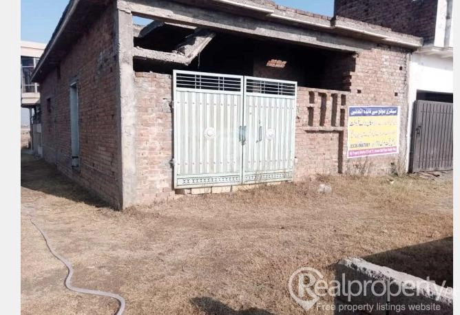 Semi Commercial 5 Marla Cornor  House  Grey structure for sale 