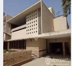 600 SqYards Jori Corner and Next To Corner