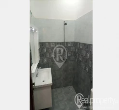 5 Marla beautiful house for rent in bahria town 