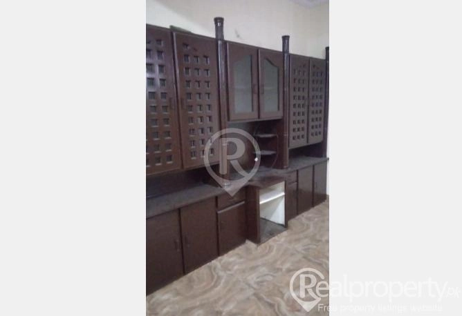 10 Marla upper portion for rent in Gulshan-e-lahore.