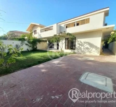 500 Yards Fully renovated Bungalow Available for Rent