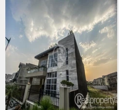 14 Marla House For Sale in Bahira Phase 8 Rawalpindi | Semi Furnished