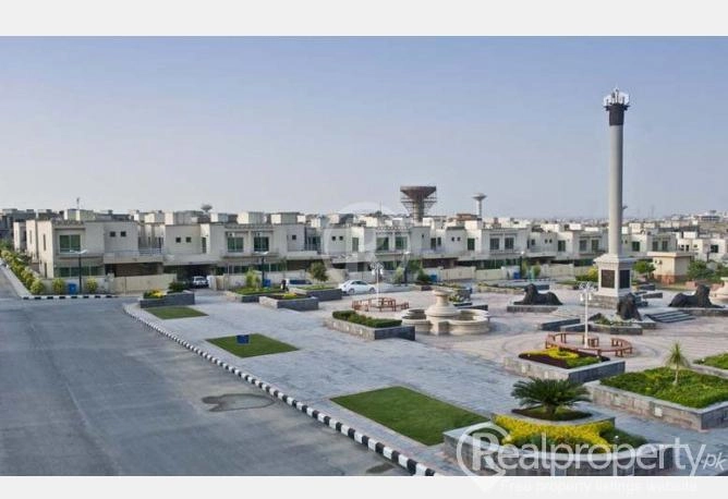 10 marla plot for sale in tauheed block bahria town lahore