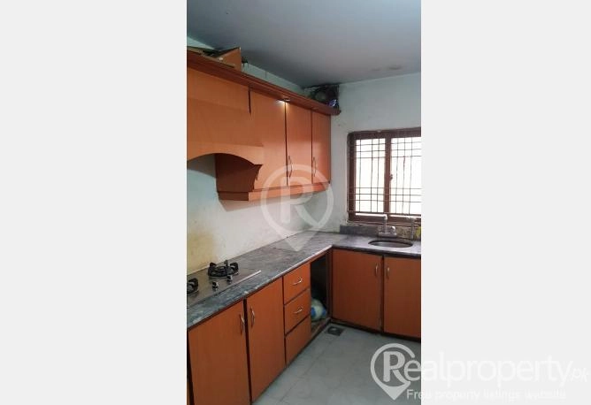 10 Marla upper portion for rent in valancia town lahore.