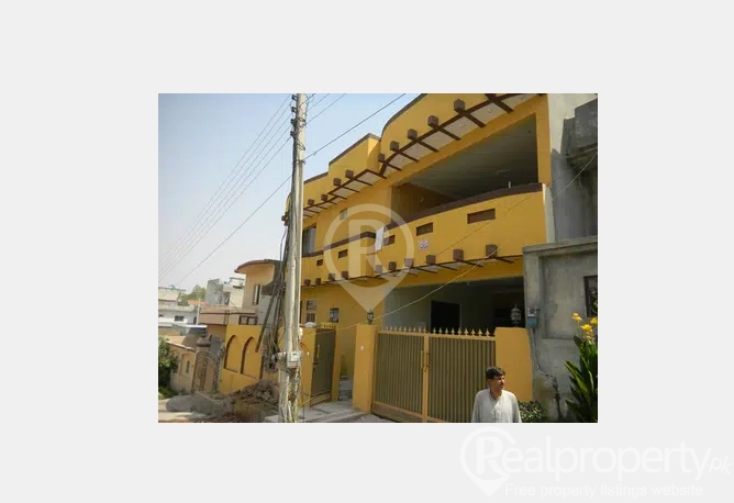 10 marla house for rent in pakistan town phase 1