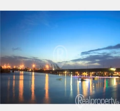 Furnished apartment with 3 bedrooms in Bath Island, Clifton