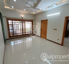 500 Yards Fully renovated Bungalow Available for Rent