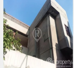 Good Location 10 Marla House 