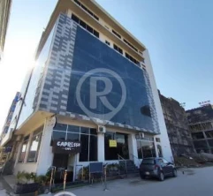 2000sqft office space available for rent